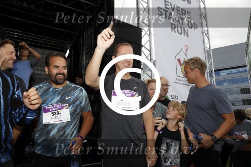 Amsterdam 9 september 2017
Edwin Evers staat op Run van radio 538 bij het Science park.