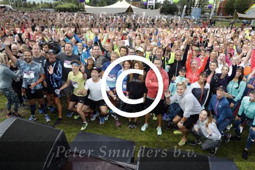 Amsterdam 9 september 2017
Edwin Evers staat op Run van radio 538 bij het Science park.. OA Gerard Joling Jeroen v d Boom Evelien de Bruin  Hunberto tan Bridget Maasland Barry Paf Olcay Gulsen Fatima Moreiro de Melo Guy v d Reijden Airen Mylene Michael Boogerd Aad de Mos Kim Kotter finalisten Miss Nederland en Dennis v d Geest lopen mee.