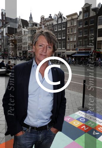 Amsterdam 11 juni 2017
Opening expositie Andy Warhol in Beurs v Berlage. Het is een initiatief van Lex Harding. Erik de Zwart en Jeroen Nieuwenhuize