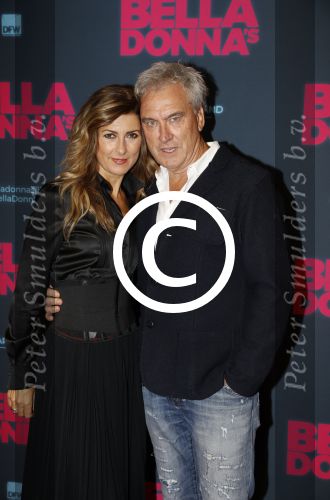 Amsterdam 11 september 2017
Premiere Bella Donna\'s in pathe arena. Euvgenia Parakhina met partner Jeroen Jorna
