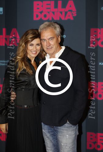 Amsterdam 11 september 2017
Premiere Bella Donna\'s in pathe arena. Euvgenia Parakhina met partner Jeroen Jorna
