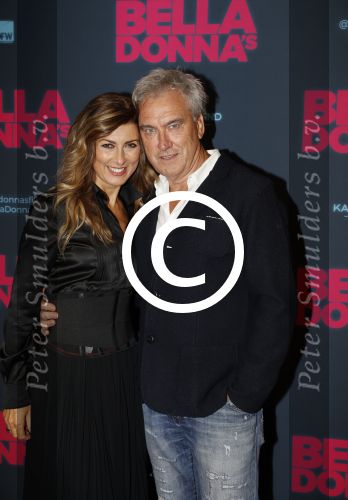Amsterdam 11 september 2017
Premiere Bella Donna\'s in pathe arena. Euvgenia Parakhina met partner Jeroen Jorna
