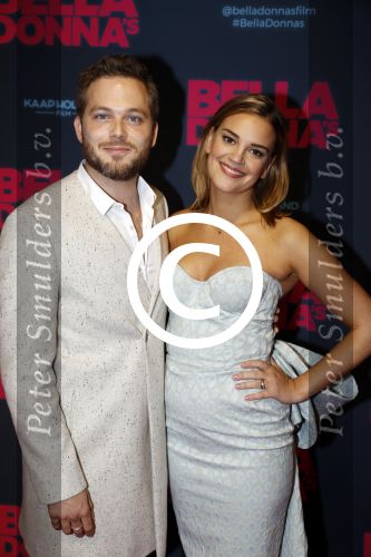 Amsterdam 11 september 2017
Premiere Bella Donna\'s in pathe arena. Eva Laurenssen met vriend
