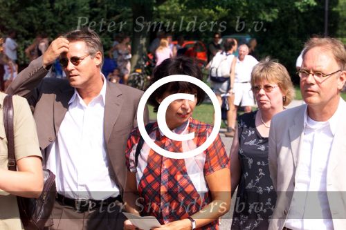 Amsterdam 25 augustus 2001

  Begrafenis van Sylvia Millecam op Westgaarde.
Fons te Poel

Peter Smulders bv