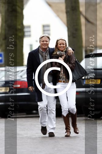 Laren 26 maart 2007
Fons te Poel verliefd met zijn vrouw in Laren.
Peter Smulders bv