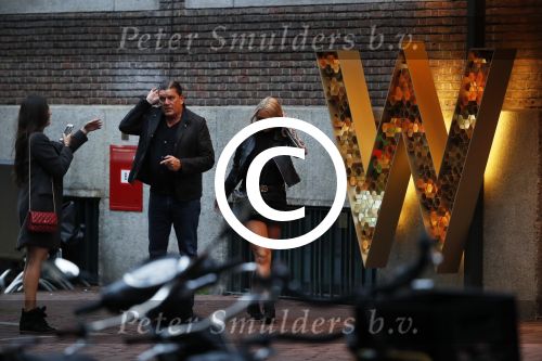 Amsterdam 16 september 2017 
Frank masmeijer gaat hapje eten met zijn twee dochters.