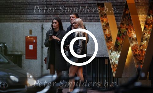 Amsterdam 16 september 2017 
Frank masmeijer gaat hapje eten met zijn twee dochters.