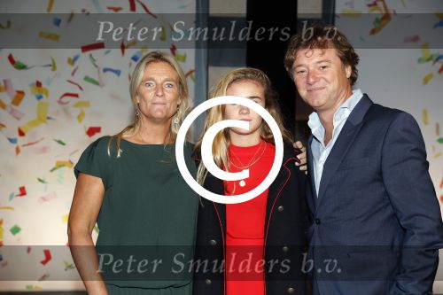 Amsterdam 19 september 2017 
Opening Hudsons Bay door Doutzen Kroes en Winnie Harlow. Chantal Janzen presenteert het programma. Frits Sissing met vrouw en dochter