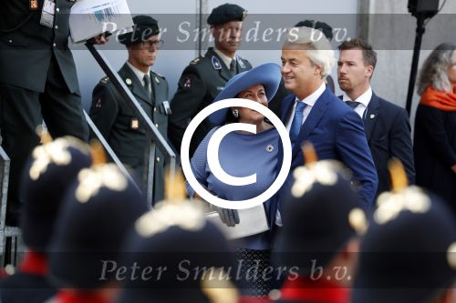 Den Haag 19 september 2017
Geert Wilders met zijn vrouw en beveiliging tijdens prinsjesdag op het binnenhof