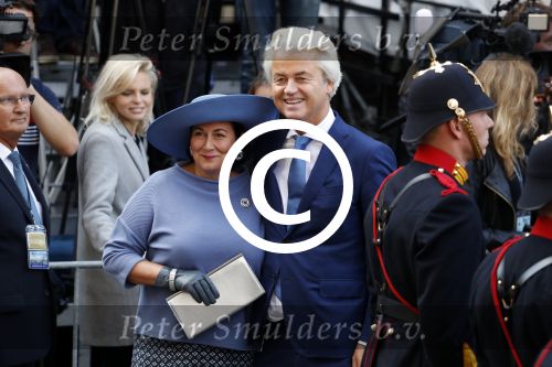 Den Haag 19 september 2017
Geert Wilders met zijn vrouw en beveiliging tijdens prinsjesdag op het binnenhof