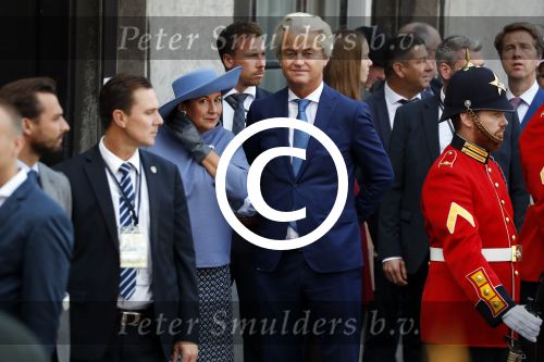 Den Haag 19 september 2017
Geert Wilders met zijn vrouw en beveiliging tijdens prinsjesdag op het binnenhof