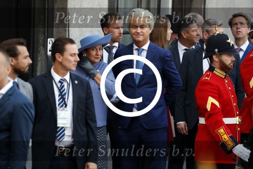 Den Haag 19 september 2017
Geert Wilders met zijn vrouw en beveiliging tijdens prinsjesdag op het binnenhof