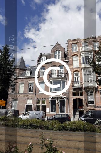 Amsterdam 12 september 2017
Gordon woont nu schuin boven zijn zaak blushing in amsterdam