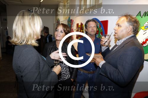 Amsterdam 10 september 2017
Opening expositie Bob Fosko en Bert Kuizenga.n Gijs Scholten van Aschat opent hem. Guido den Aantrekker met zijn vrouw Tiffany en Aad en Dorien Ouborg