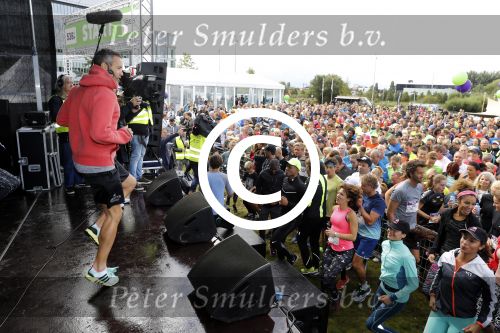 Amsterdam 9 september 2017
Edwin Evers staat op Run van radio 538 bij het Science park. Guy v d Reijden doet de warming up