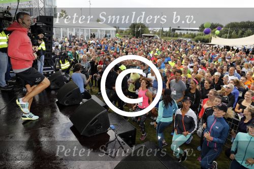 Amsterdam 9 september 2017
Edwin Evers staat op Run van radio 538 bij het Science park. Guy v d Reijden doet de warming up