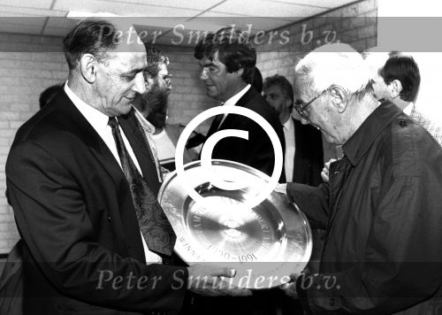 Eindhoven 1991
Harry v Kemenade met Frits Philips 1991 met de kampioensschaal