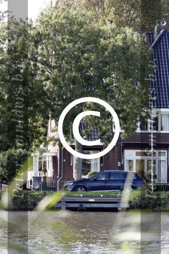 Amsterdam 15 en 17 september 2017
Humberto Tan zijn auto staat voor zijn huis.