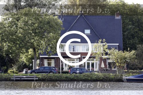 Amsterdam 15 en 17 september 2017
Humberto Tan zijn auto staat voor zijn huis.