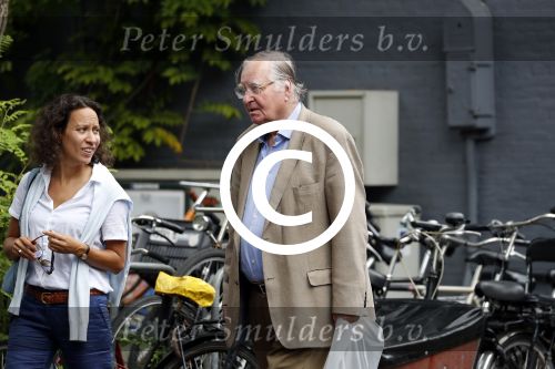 Amsterdam 22 juli 2017  
Huub Osterhuis op de cornelis schuytstraat