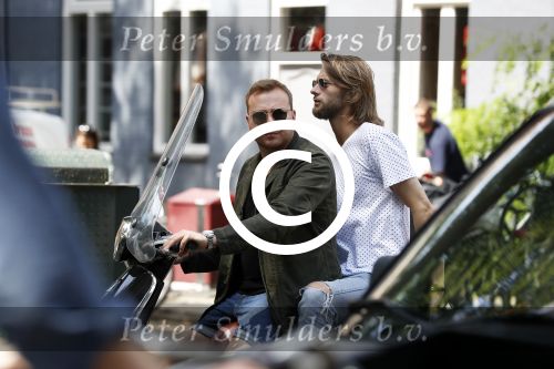 Amsterdam 21 juli 2017
Jamai Loman met zijn vriend Michael Muller op hun vespa scooter