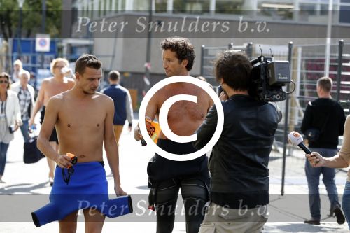 Amsterdam 3 september 2017  
ALS Cityswim in de amsterdamse grachten. Jan Joost v Gangelen met Niek v d Bruggen