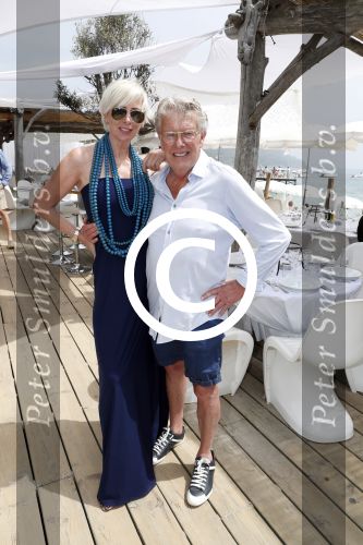 Saint Tropez 3 augustus 2017
Jan des Bouvrie viert zijn 75e verjaardag met familie en vrienden bij Tropezina. Jan met zijn vrouw Monique