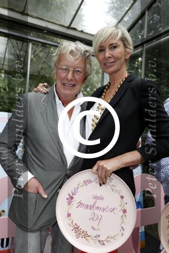 Amsterdam Driemond 4 september 2017
Smaakmakers 2017 gekozen door libelle. Jan en Monique des Bouvrie