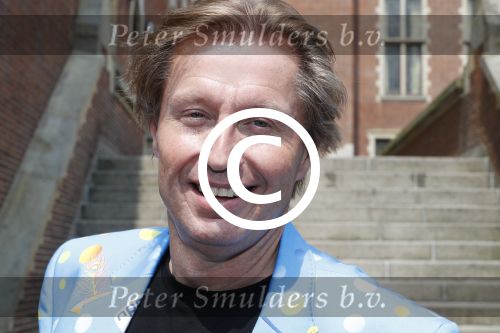 Leiden 7 juli 2017
Zanger Wesley Klein trouwt met de liefde van zijn leven Nelly! Naast zoontje Wesley en dochter Jailey in stadhuis Leiden. jan paparazzi