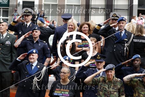 Amsterdam 5 augustus 2017
canal parade in Amsterdam. Jeanine Hennis-Plasschaert