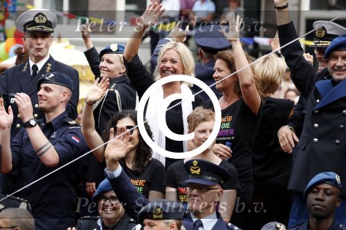 Amsterdam 5 augustus 2017
canal parade in Amsterdam. Jeanine Hennis-Plasschaert