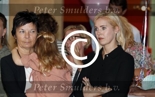 Amsterdam 4 september 2017
Boekpresentatie Jim Bakkum en Kirsten Michel. Moeder Jim en Bettina Holwerda en dochter