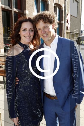 Leiden 2 juli 2017 
Jochem Myjer en zijn vriendin Marloes Novan vieren de 40e verjaardag van Jochem met familie en vrienden.