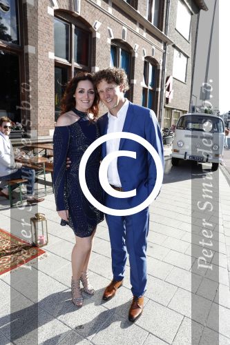 Leiden 2 juli 2017 
Jochem Myjer en zijn vriendin Marloes Novan vieren de 40e verjaardag van Jochem met familie en vrienden.