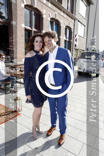 Leiden 2 juli 2017 
Jochem Myjer en zijn vriendin Marloes Novan vieren de 40e verjaardag van Jochem met familie en vrienden.