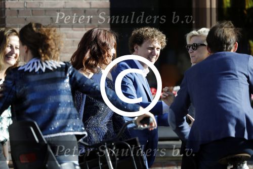 Leiden 2 juli 2017 
Jochem Myjer en zijn vriendin Marloes Novan vieren de 40e verjaardag van Jochem met familie en vrienden.