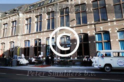 Leiden 2 juli 2017 
Jochem Myjer en zijn vriendin Marloes Novan vieren de 40e verjaardag van Jochem met familie en vrienden.