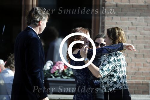 Leiden 2 juli 2017 
Jochem Myjer en zijn vriendin Marloes Novan vieren de 40e verjaardag van Jochem met familie en vrienden.