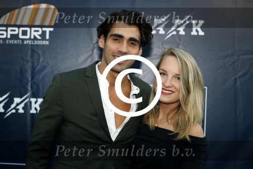 Apeldoorn 2 september 2017
Premiere Spaak in Omnisport . De hoofdrollen worden oa gespeeld door Tim Douwsma Aart Staartjes en Saskia Elise. Steven de Jong is de producent
Joey Ferre en .............