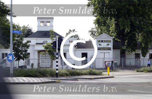 Eindhoevn 7 juli 2017
Clipopnames bij Johan Vlemmix in de tuin en een binnen kijken bij in zijn huis. Paleis Soestdijk staat te koop