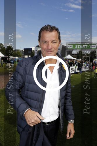 Amsterdam 9 september 2017
Edwin Evers staat op Run van radio 538 bij het Science park. John de Bever