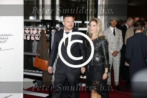 Amsterdam 11 september 2017 
Premiere Nationa Ballet in de stopera. Johnny de Mol met zijn verloofde Anouk v Schie