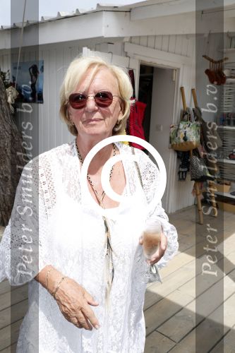 Saint Tropez 3 augustus 2017
Jan des Bouvrie viert zijn 75e verjaardag met familie en vrienden bij Tropezina. Joke v d Boer