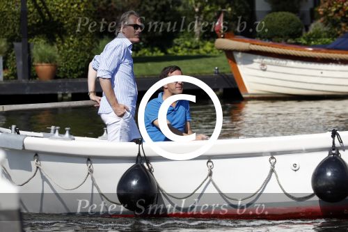 Amsterdam / Ouderkerk aan de Amstel 21 juli 2017
Jort Kelder en Mark Rutte varen met sloep/boot van Jort over de Amstel.