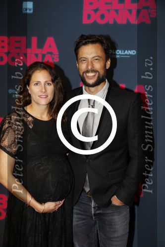 Amsterdam 11 september 2017
Premiere Bella Donna\'s in pathe arena. Kaja Wolfers met zwangere vriendin
