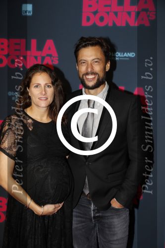 Amsterdam 11 september 2017
Premiere Bella Donna\'s in pathe arena. Kaja Wolfers met zwangere vriendin