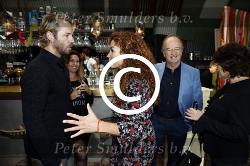 Amsterdam 14 september 2017
Presentatie nieuwe produkten return to sender met Katja Schuurman. Hannah Verboom presenteert het gebeuren. Verder aanwezig de ouders van Katja Birgit Schuurman met Arne Toonen Thijs Romer Sammie en Freek  van Noortwijk