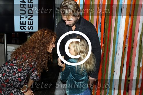 Amsterdam 14 september 2017
Presentatie nieuwe produkten return to sender met Katja Schuurman. Hannah Verboom presenteert het gebeuren. Verder aanwezig de ouders van Katja Birgit Schuurman met Arne Toonen Thijs Romer Sammie en Freek  van Noortwijk