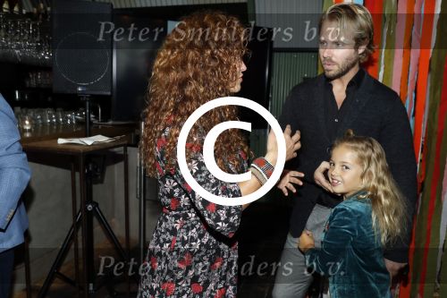 Amsterdam 14 september 2017
Presentatie nieuwe produkten return to sender met Katja Schuurman. Hannah Verboom presenteert het gebeuren. Verder aanwezig de ouders van Katja Birgit Schuurman met Arne Toonen Thijs Romer Sammie en Freek  van Noortwijk