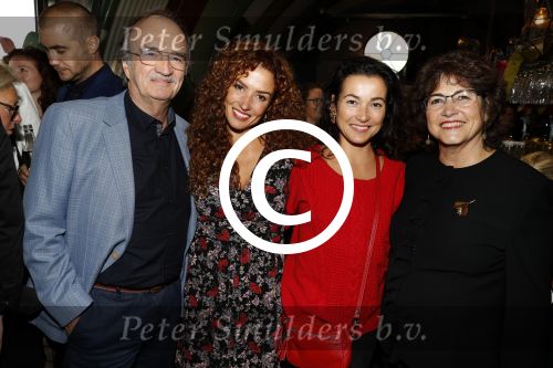 Amsterdam 14 september 2017
Presentatie nieuwe produkten return to sender met Katja Schuurman. Hannah Verboom presenteert het gebeuren. Verder aanwezig de ouders van Katja Birgit Schuurman met Arne Toonen Thijs Romer Sammie en Freek  van Noortwijk